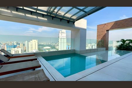 Apartamento à venda com 156m², 3 quartos e 3 vagas Apartamento à venda com 156m², 3 quartos e 3 vagasPiscina