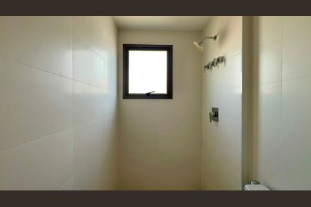 Apartamento à venda com 156m², 3 quartos e 3 vagas Apartamento à venda com 156m², 3 quartos e 3 vagasBanheiro da Suíte 1