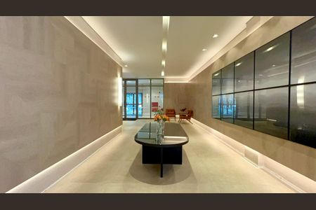 Apartamento à venda com 156m², 3 quartos e 3 vagas Apartamento à venda com 156m², 3 quartos e 3 vagasHall de entrada
