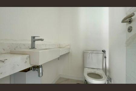 Apartamento à venda com 156m², 3 quartos e 3 vagas Apartamento à venda com 156m², 3 quartos e 3 vagasLavabo