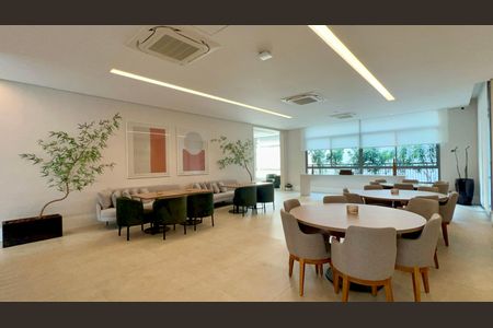 Apartamento à venda com 156m², 3 quartos e 3 vagas Apartamento à venda com 156m², 3 quartos e 3 vagasSalão de Festas