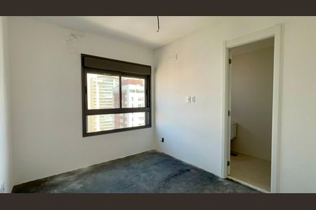 Apartamento à venda com 156m², 3 quartos e 3 vagas Apartamento à venda com 156m², 3 quartos e 3 vagasSuíte 2