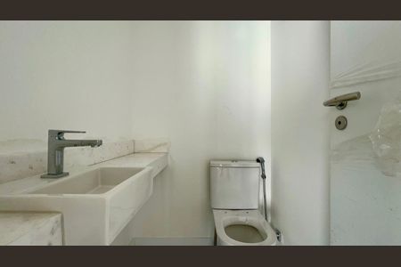 Apartamento à venda com 156m², 3 quartos e 3 vagas Apartamento à venda com 156m², 3 quartos e 3 vagasLavabo