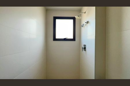 Apartamento à venda com 156m², 3 quartos e 3 vagas Apartamento à venda com 156m², 3 quartos e 3 vagasBanheiro da Suíte 2