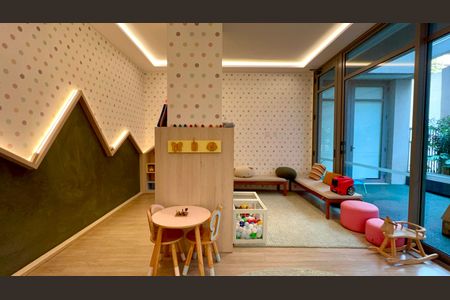 Apartamento à venda com 156m², 3 quartos e 3 vagas Apartamento à venda com 156m², 3 quartos e 3 vagasBrinquedoteca