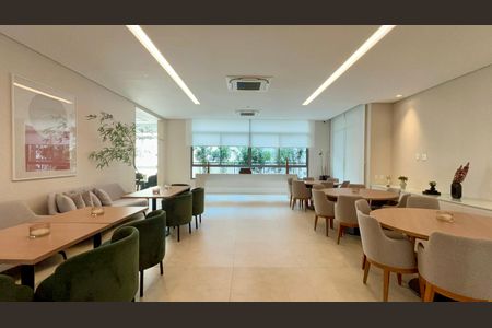 Apartamento à venda com 156m², 3 quartos e 3 vagas Apartamento à venda com 156m², 3 quartos e 3 vagasSalão de Festas