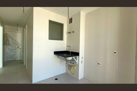 Apartamento à venda com 156m², 3 quartos e 3 vagas Apartamento à venda com 156m², 3 quartos e 3 vagasÁrea de Serviço