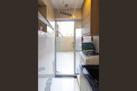 Apartamento para alugar com 75m², 3 quartos e 1 vagaÁrea de Serviço