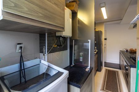 Apartamento para alugar com 75m², 3 quartos e 1 vagaÁrea de Serviço