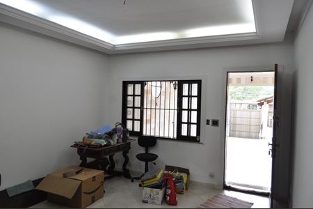 Casa à venda com 4 quartos, 305m² em Piedade, Rio de Janeiro