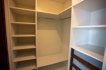 Apartamento para alugar com 260m², 4 quartos e 2 vagas Apartamento para alugar com 260m², 4 quartos e 2 vagasCloset do quarto 1