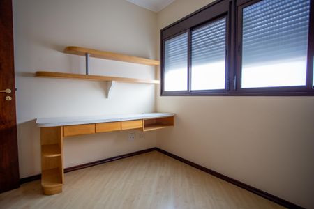 Apartamento para alugar com 260m², 4 quartos e 2 vagas Apartamento para alugar com 260m², 4 quartos e 2 vagasQuarto 2