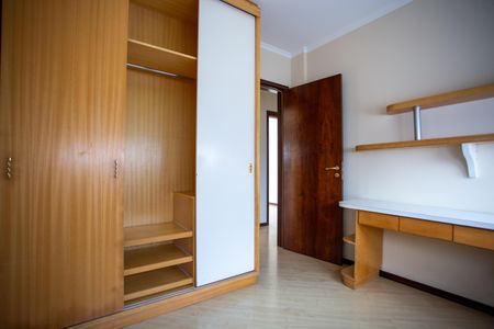 Apartamento para alugar com 260m², 4 quartos e 2 vagas Apartamento para alugar com 260m², 4 quartos e 2 vagasQuarto 2