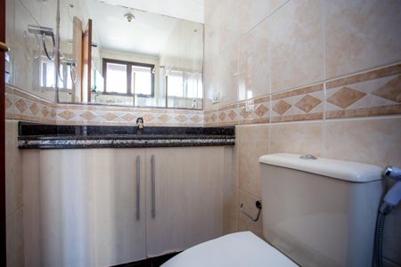 Apartamento para alugar com 260m², 4 quartos e 2 vagas Apartamento para alugar com 260m², 4 quartos e 2 vagasBanheiro Quarto 4