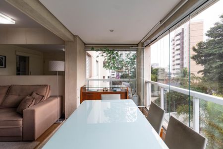 Apartamento à venda com 89m², 3 quartos e 2 vagasVaranda