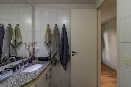 Apartamento à venda com 89m², 3 quartos e 2 vagasBanheiro da Suíte 1