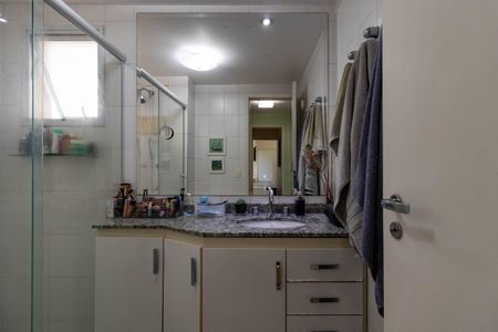 Apartamento à venda com 89m², 3 quartos e 2 vagasBanheiro da Suíte 1