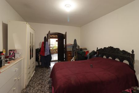 Casa à venda com 250m², 3 quartos e 2 vagasSuíte