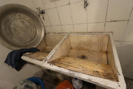 Casa à venda com 250m², 3 quartos e 2 vagasÁrea de Serviço - TanqueEscada