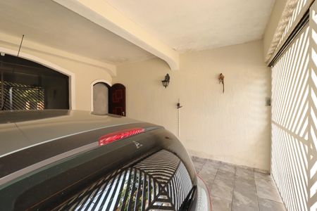 Casa à venda com 250m², 3 quartos e 2 vagasGaragem