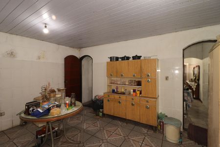 Casa à venda com 250m², 3 quartos e 2 vagasÁrea de Serviço