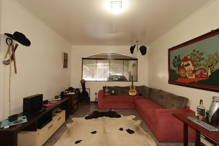 Casa à venda com 250m², 3 quartos e 2 vagasSala