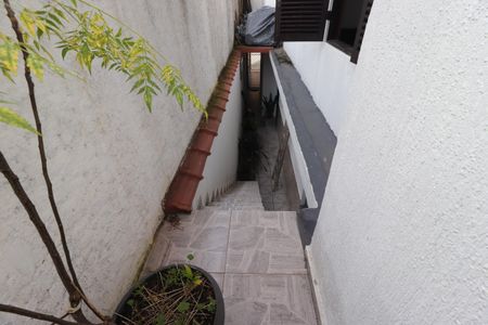 Casa à venda com 250m², 3 quartos e 2 vagasEscada Para Área Gourmet