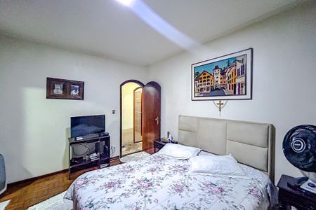 Casa à venda com 500m², 5 quartos e 2 vagasQuarto 3 - Suíte