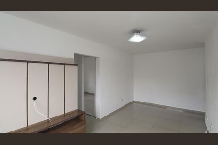 Sala  de apartamento para alugar com 2 quartos, 75m² em Vila Irmaos Arnoni, São Paulo