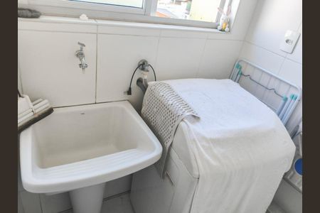 Apartamento à venda com 56m², 2 quartos e 1 vagaÁrea de Serviço