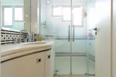 Apartamento à venda com 300m², 4 quartos e 4 vagas