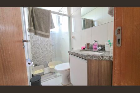 Apartamento à venda com 2 quartos, 57m² em Lundcéia, Lagoa Santa