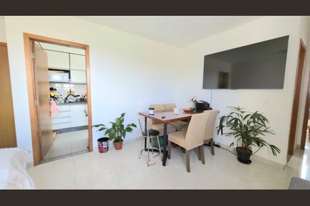 Apartamento à venda com 2 quartos, 57m² em Lundcéia, Lagoa Santa