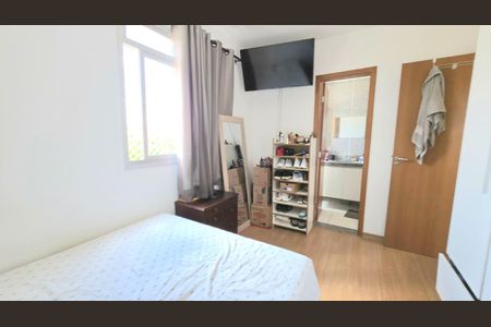 Apartamento à venda com 2 quartos, 57m² em Lundcéia, Lagoa Santa