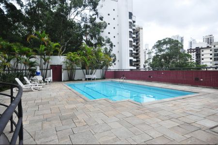 Apartamento para alugar com 232m², 4 quartos e 4 vagasPiscina