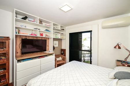 Apartamento para alugar com 232m², 4 quartos e 4 vagasSuíte 1