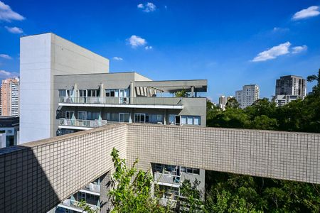Apartamento para alugar com 232m², 4 quartos e 4 vagasVista do Quarto 2