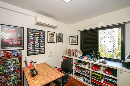 Apartamento para alugar com 232m², 4 quartos e 4 vagasSuíte 2