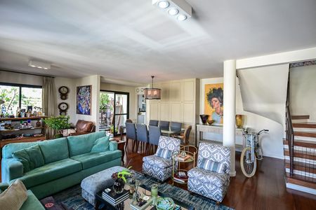 Apartamento para alugar com 232m², 4 quartos e 4 vagasSala