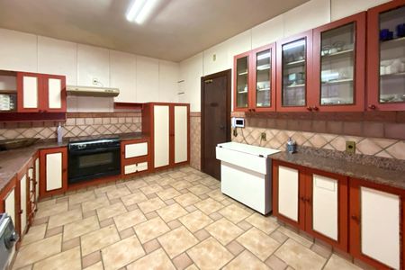 Casa à venda com 310m², 3 quartos e 2 vagasCozinha