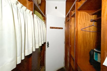 Casa à venda com 310m², 3 quartos e 2 vagasCloset da suíte 1