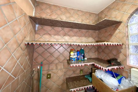 Casa à venda com 310m², 3 quartos e 2 vagasDespensa