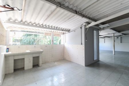 Casa para alugar com 200m², 3 quartos e 6 vagas Casa para alugar com 200m², 3 quartos e 6 vagasSalão