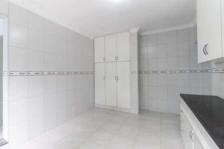 Casa para alugar com 200m², 3 quartos e 6 vagas Casa para alugar com 200m², 3 quartos e 6 vagasCozinha