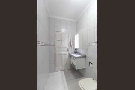 Casa para alugar com 200m², 3 quartos e 6 vagas Casa para alugar com 200m², 3 quartos e 6 vagasBanheiro Social