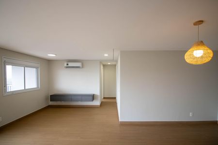 Apartamento para alugar com 90m², 2 quartos e 2 vagas Apartamento para alugar com 90m², 2 quartos e 2 vagasSala