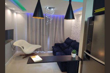 Sala de apartamento para alugar com 2 quartos, 45m² em Realengo, Rio de Janeiro