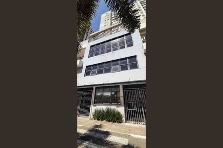 Apartamento à venda com 52m², 2 quartos e 1 vaga Apartamento à venda com 52m², 2 quartos e 1 vagaFachada e portaria