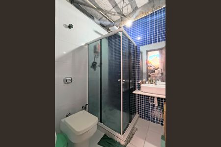 Casa de condomínio à venda com 229m², 3 quartos e 1 vaga Casa de condomínio à venda com 229m², 3 quartos e 1 vaga2º Pav - Banheiro Social