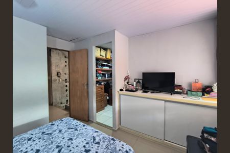 Casa de condomínio à venda com 229m², 3 quartos e 1 vaga Casa de condomínio à venda com 229m², 3 quartos e 1 vaga2º Pav - Suite 1